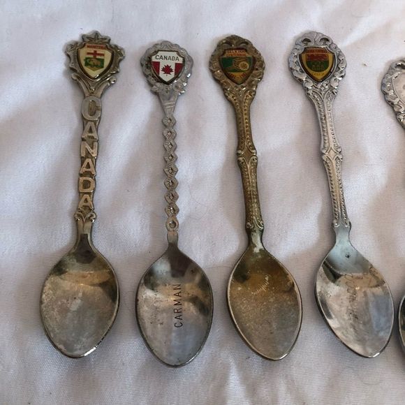 Vintage collectable mini spoons - Picture 2 of 12